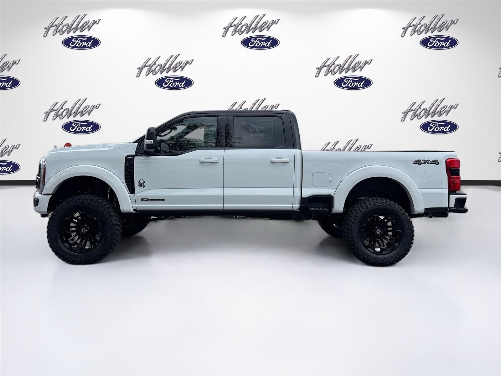 2025 Ford Super Duty F-250 LARIAT SRW Black Widow