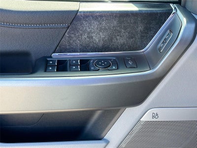 2026 Ford Super Duty F-250 XLT SRW Black Widow