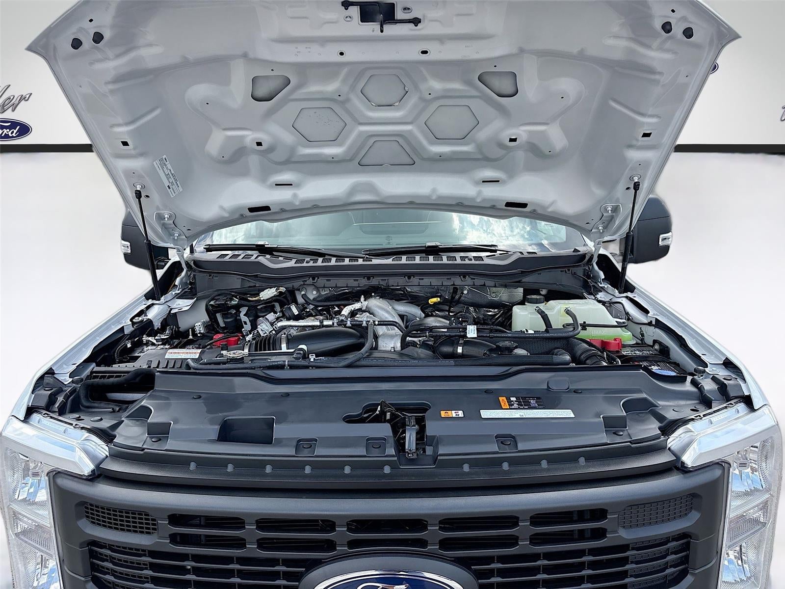 2026 Ford Super Duty F-350 SRW XL