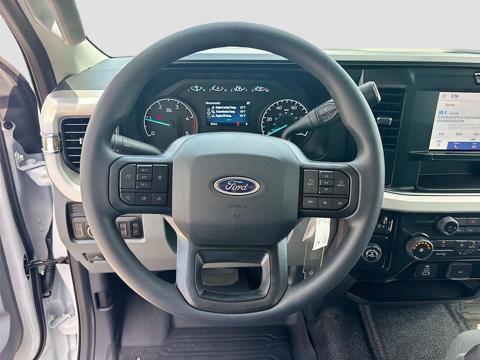 2026 Ford Super Duty F-350 SRW XLT