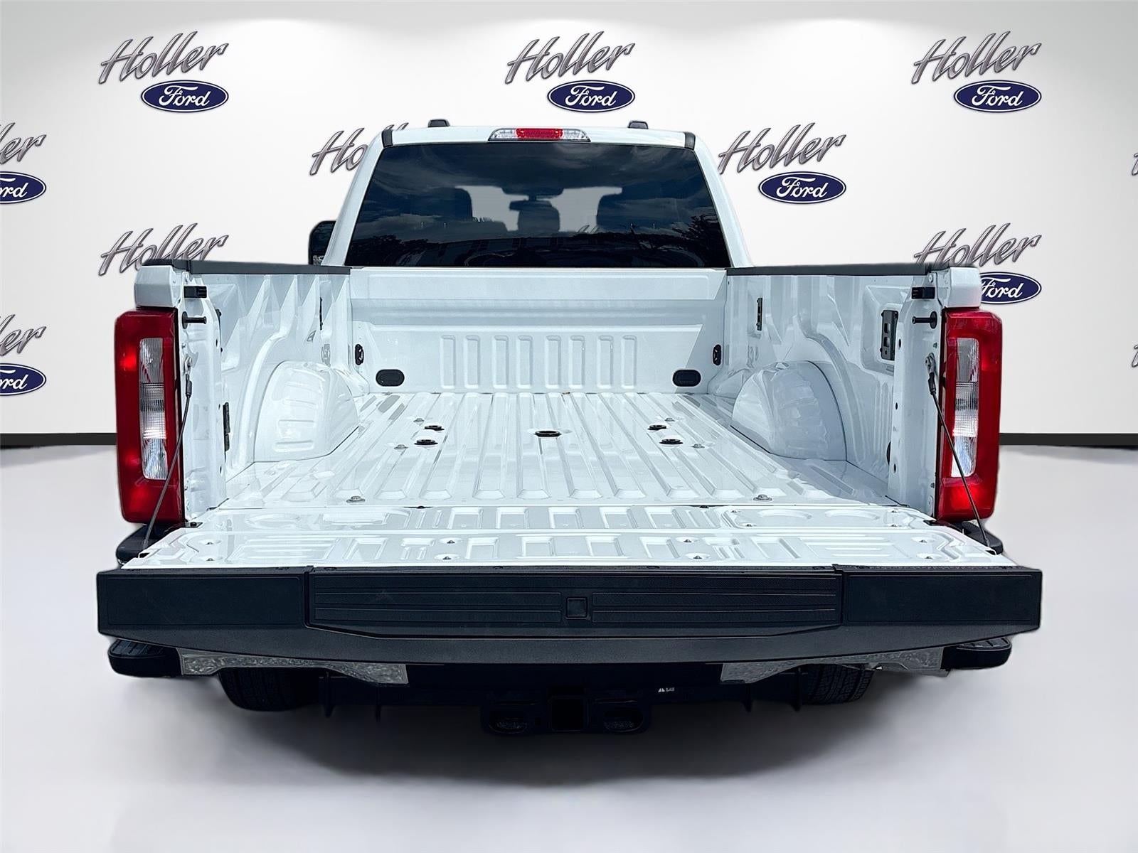 2026 Ford Super Duty F-350 SRW XLT