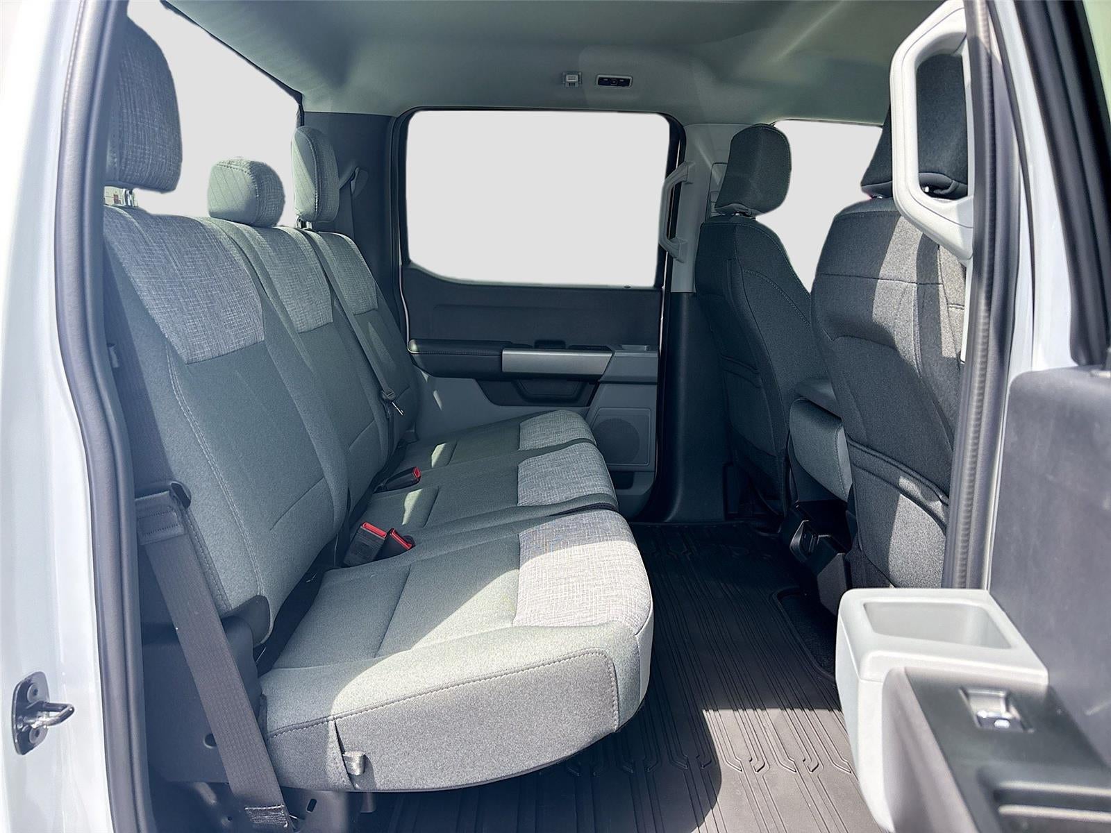 2026 Ford Super Duty F-350 SRW XLT