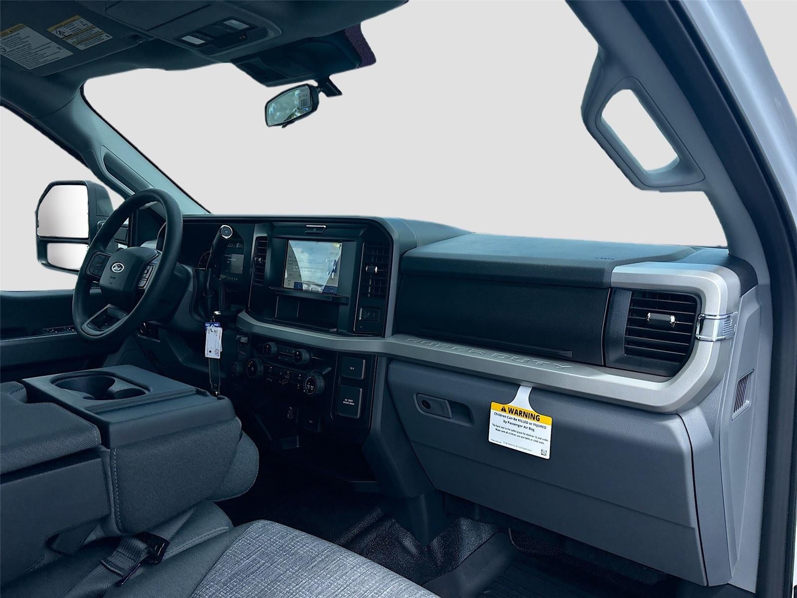 2026 Ford Super Duty F-350 SRW XLT