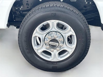 2026 Ford Super Duty F-350 SRW XLT