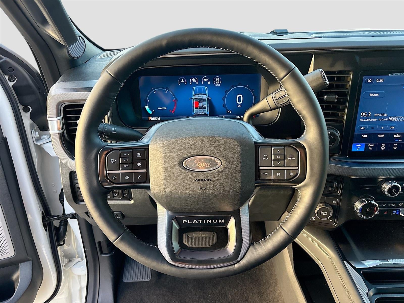 2026 Ford Super Duty F-350 SRW Platinum