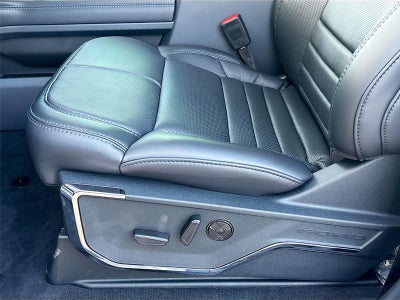 2026 Ford Super Duty F-350 SRW Platinum