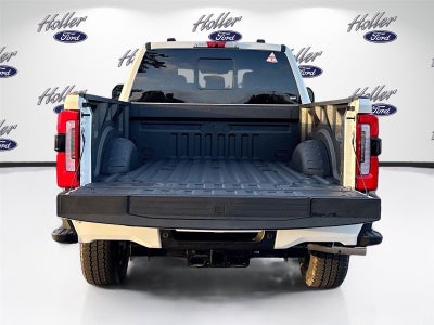 2026 Ford Super Duty F-350 SRW Platinum