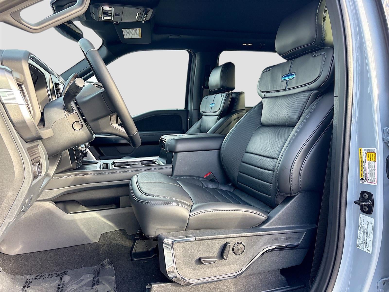 2026 Ford Super Duty F-350 SRW Platinum