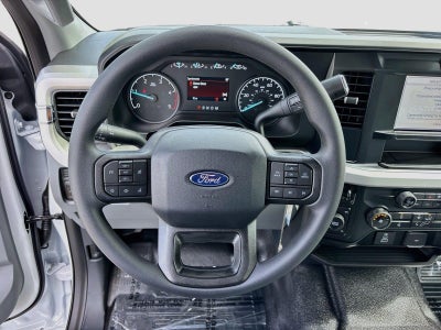 2027 Ford Super Duty F-350 Drw XL