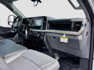 2027 Ford Super Duty F-350 Drw XL