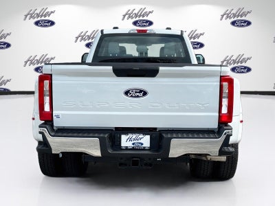 2027 Ford Super Duty F-350 Drw XL