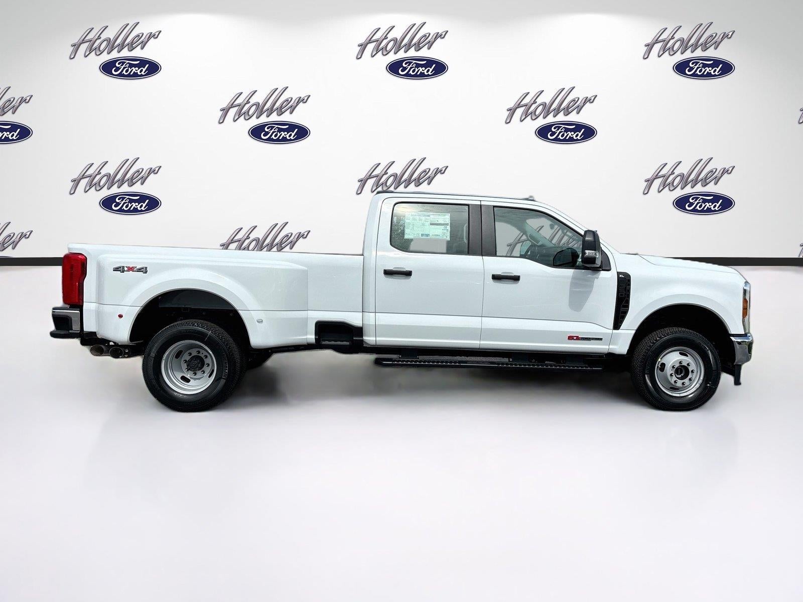 2027 Ford Super Duty F-350 Drw XL