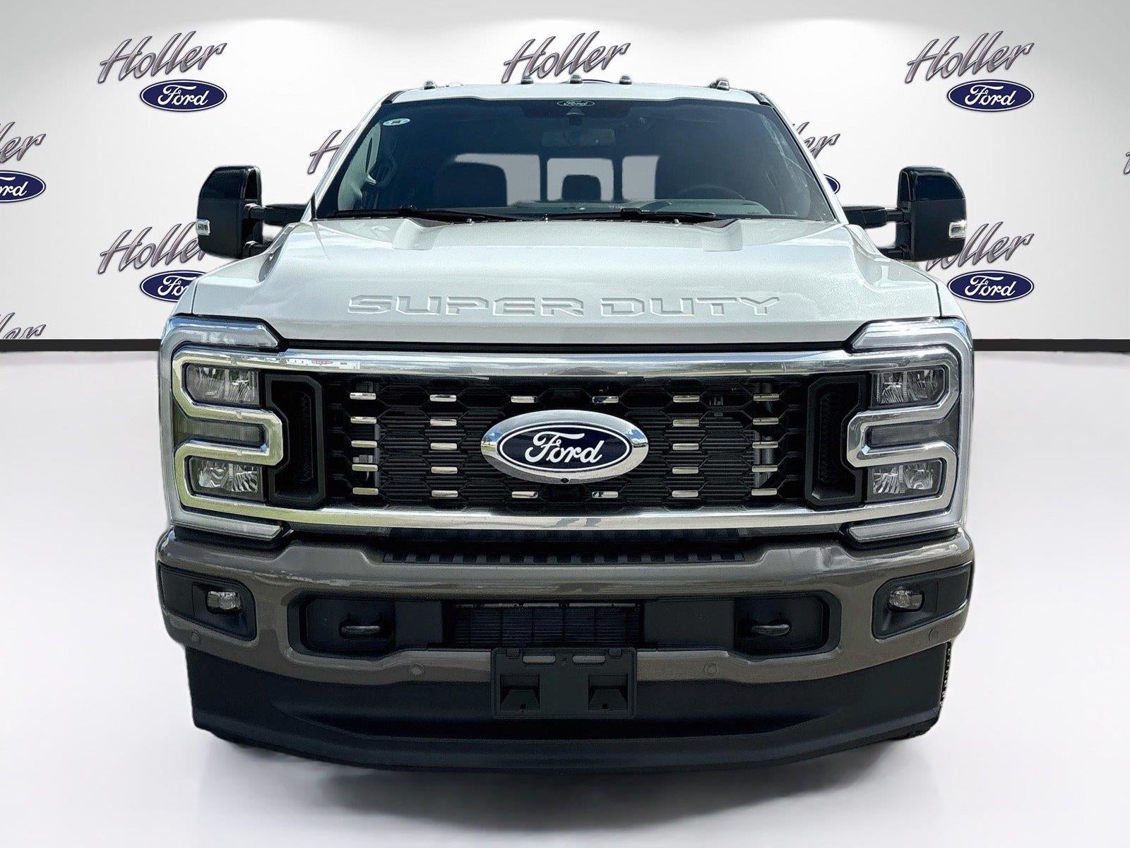 2027 Ford Super Duty F-350 DRW King Ranch