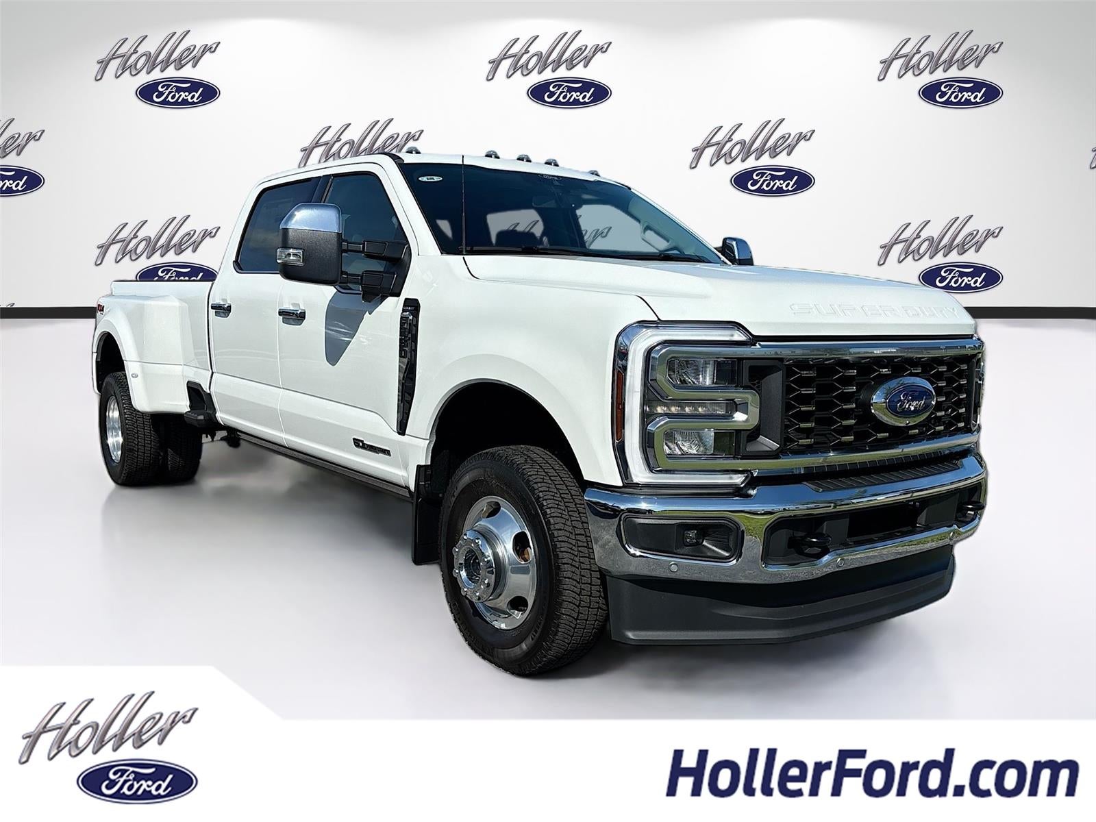 2026 Ford Super Duty F-350 DRW LARIAT