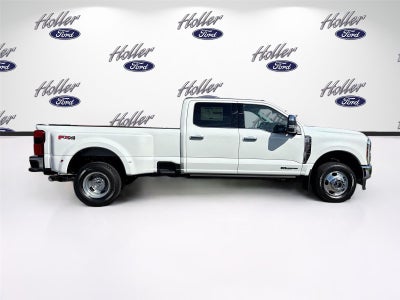2026 Ford Super Duty F-350 DRW LARIAT