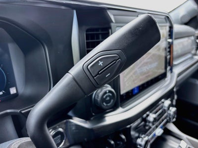 2027 Ford Super Duty F-450 DRW LARIAT