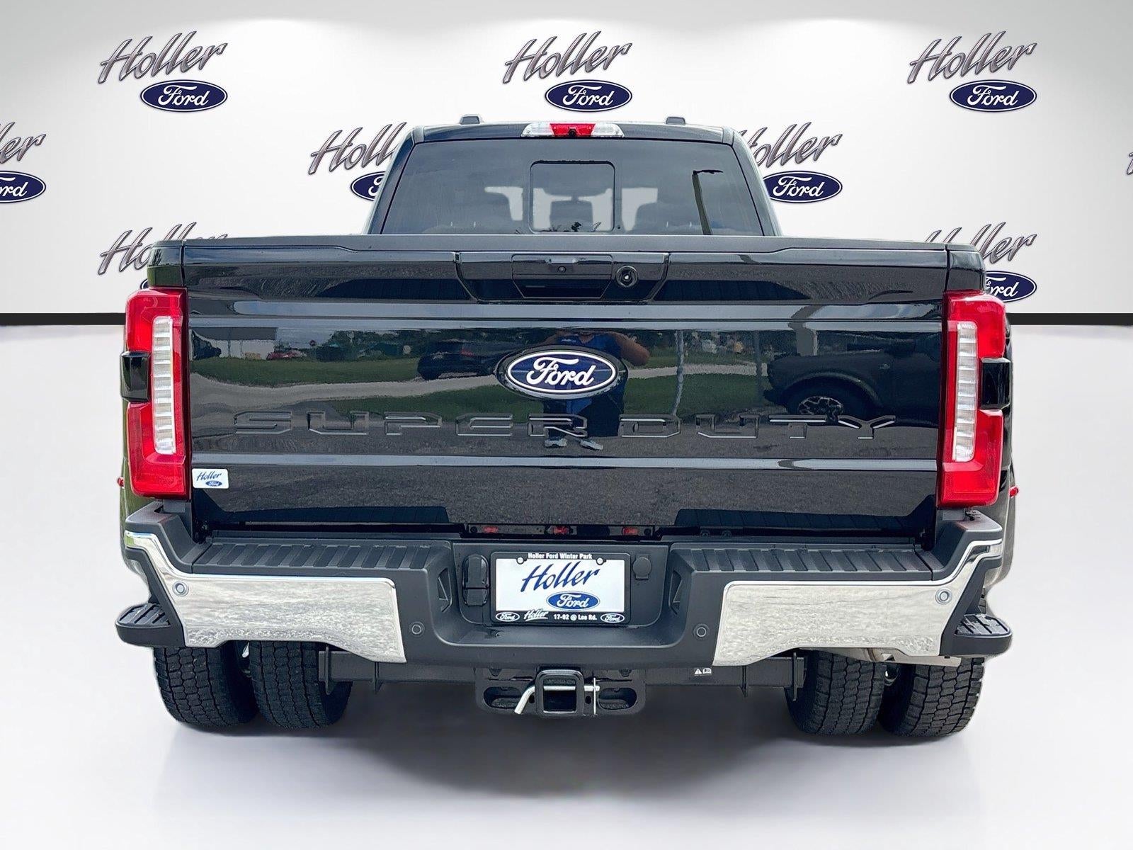 2027 Ford Super Duty F-450 DRW LARIAT