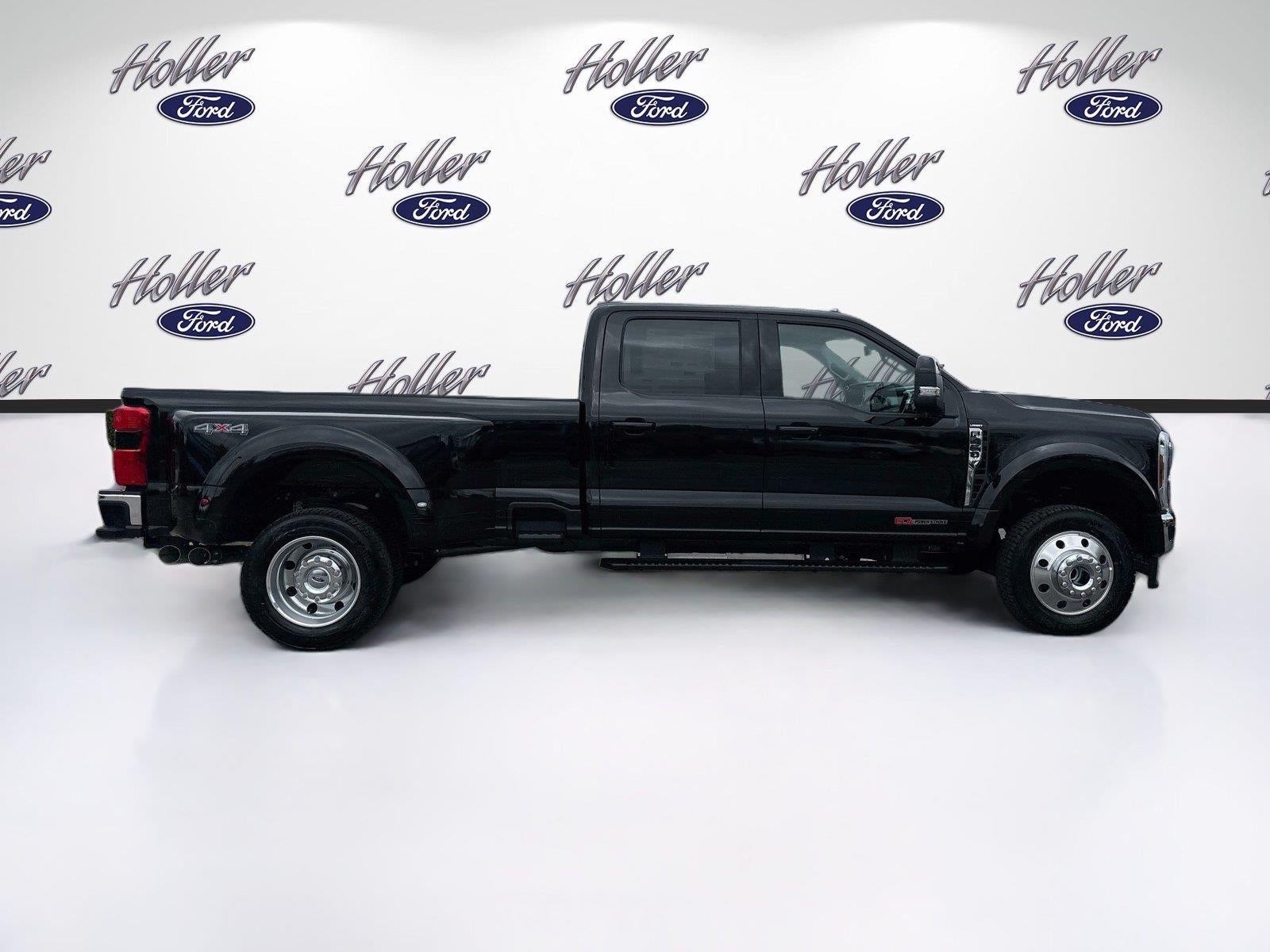 2027 Ford Super Duty F-450 DRW LARIAT