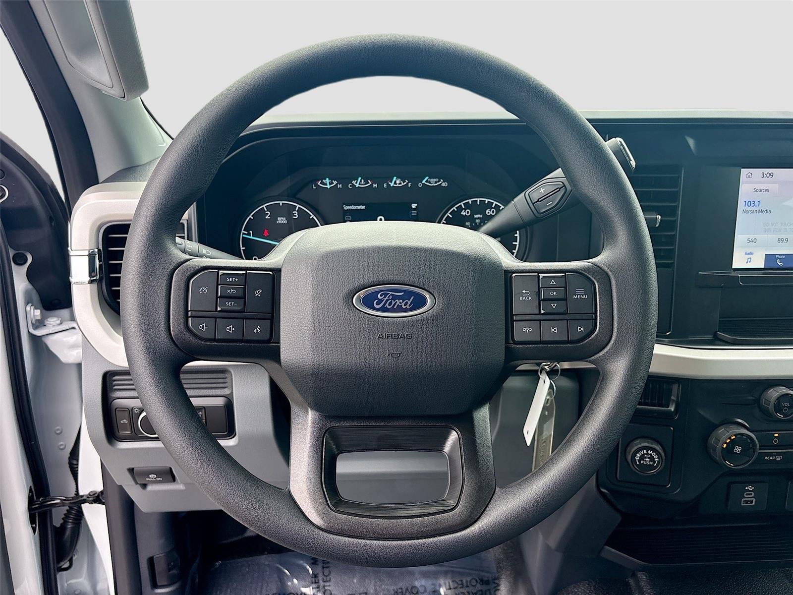 2026 Ford Super Duty F-350 SRW XL