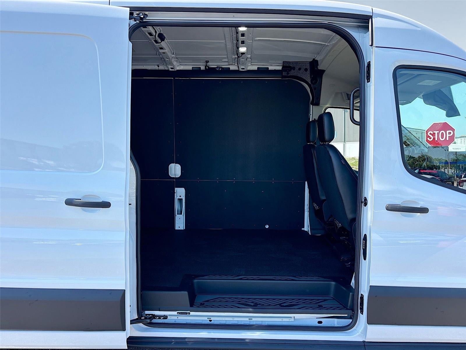 2026 Ford Transit Cargo Van T-250 148" Med Rf 9150 GVWR RWD