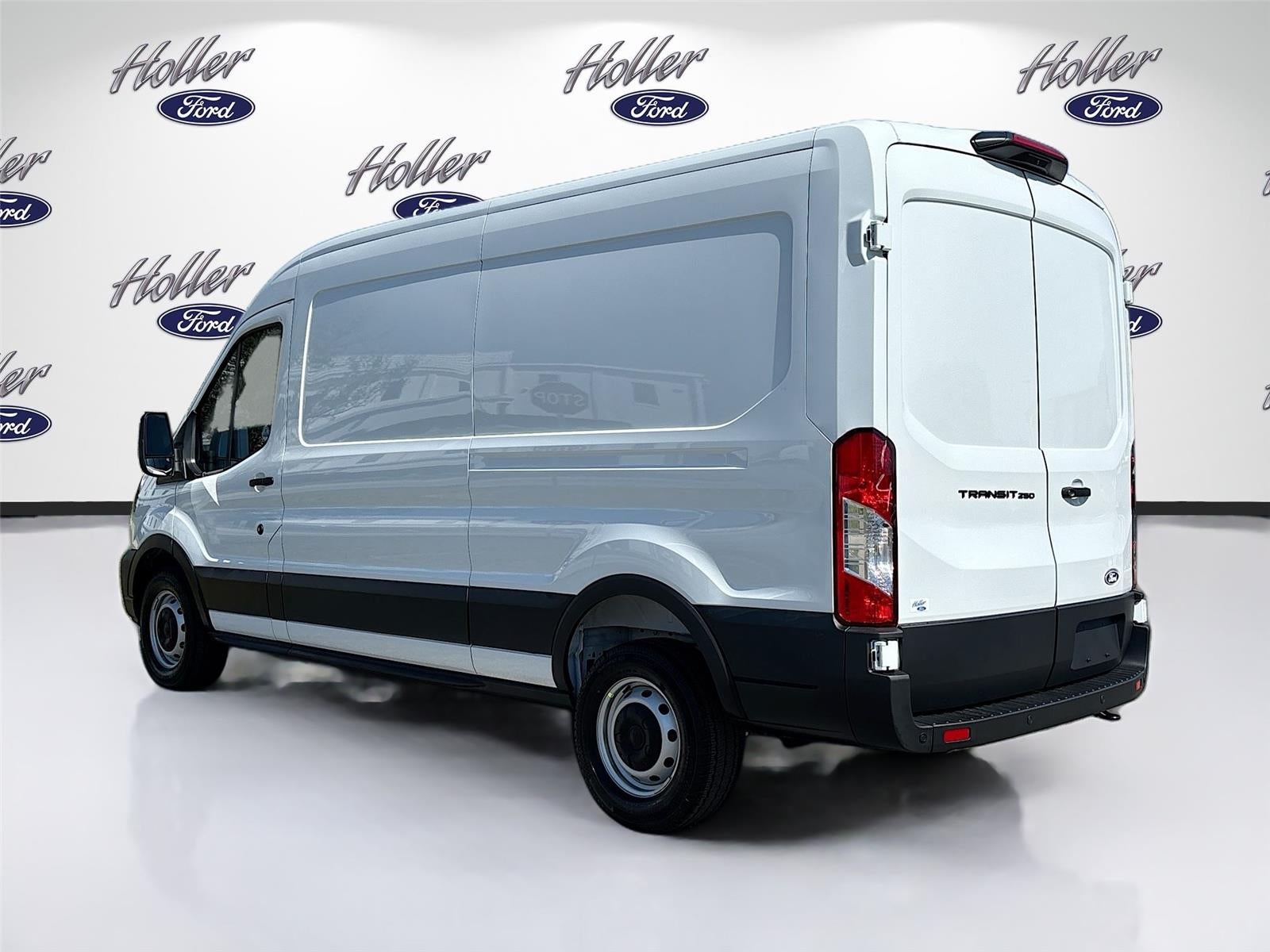 2026 Ford Transit Cargo Van T-250 148" Med Rf 9150 GVWR RWD