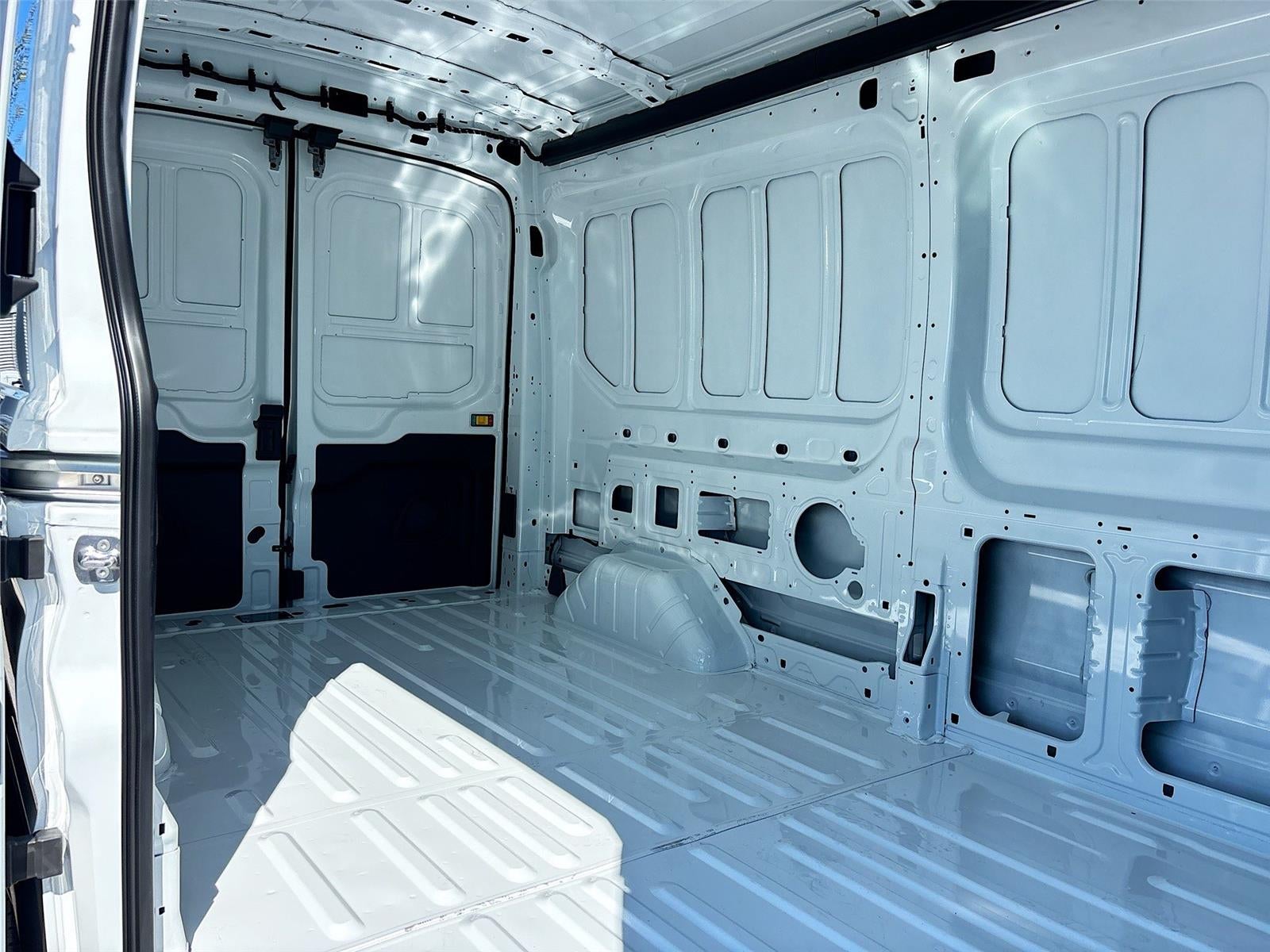 2026 Ford Transit Cargo Van T-250 148" Med Rf 9150 GVWR RWD