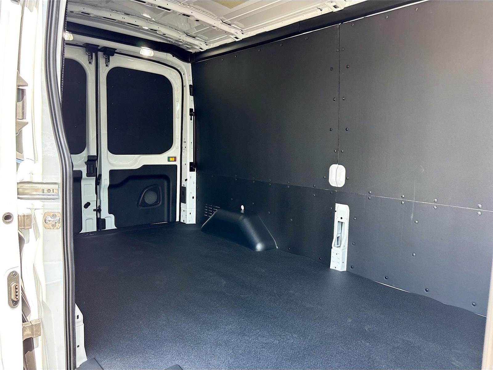 2026 Ford Transit Cargo Van T-250 148" Med Rf 9150 GVWR RWD
