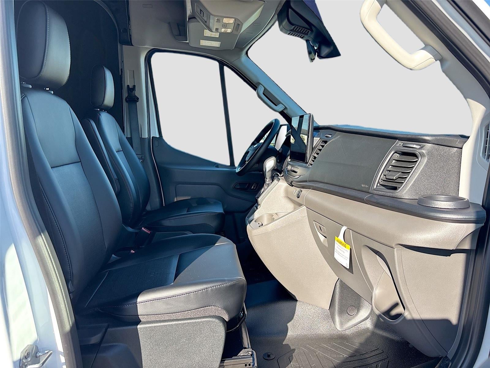 2026 Ford Transit Cargo Van T-250 148" Med Rf 9150 GVWR RWD