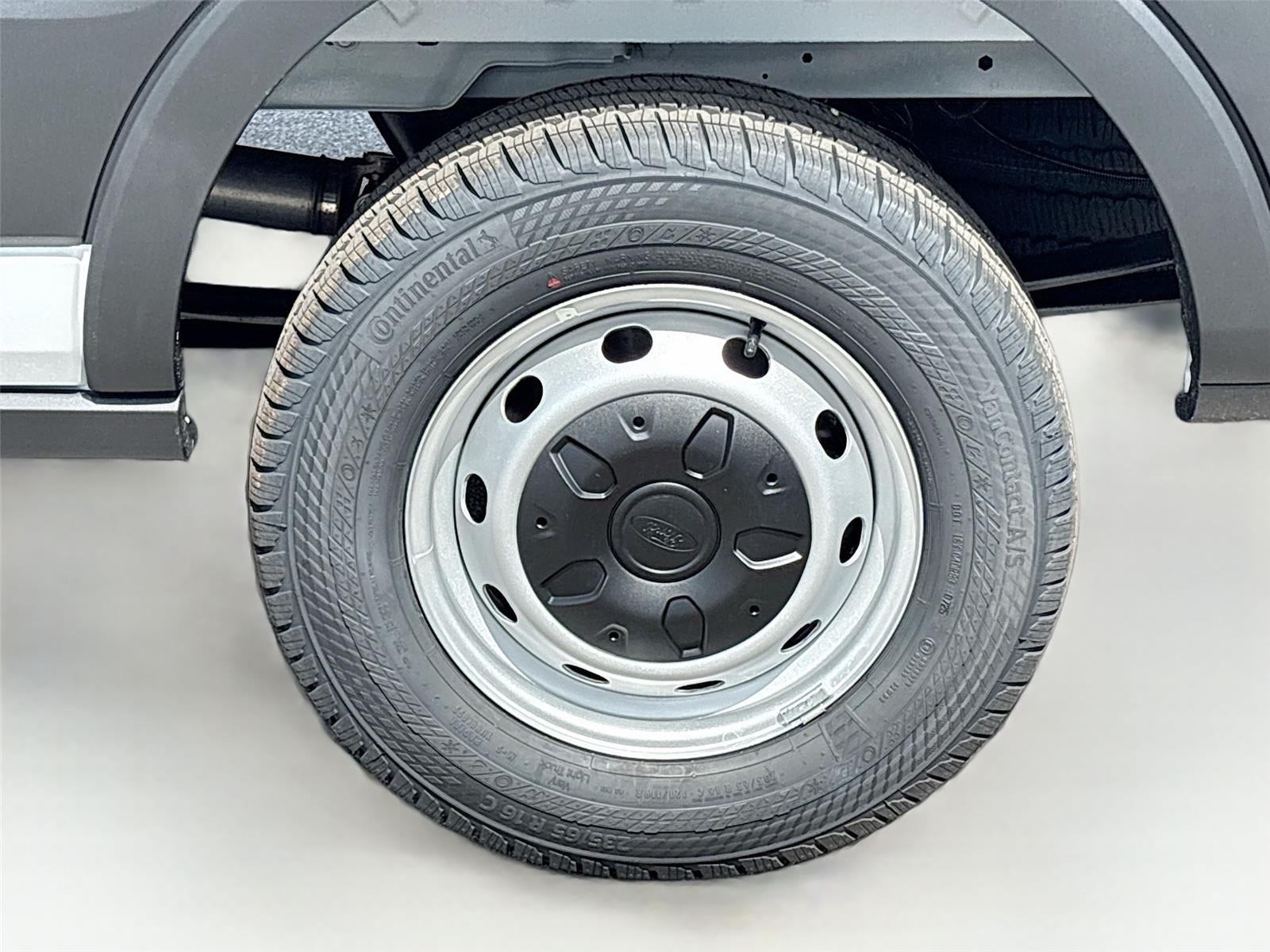 2025 Ford Transit Cargo Van T-250 148" Med Rf 9070 GVWR RWD