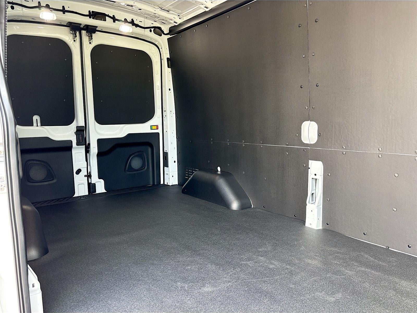 2025 Ford Transit Cargo Van T-250 148" Med Rf 9070 GVWR RWD