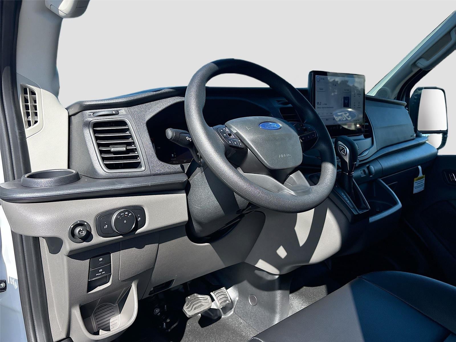 2026 Ford Transit Cargo Van T-250 148" Med Rf 9150 GVWR RWD