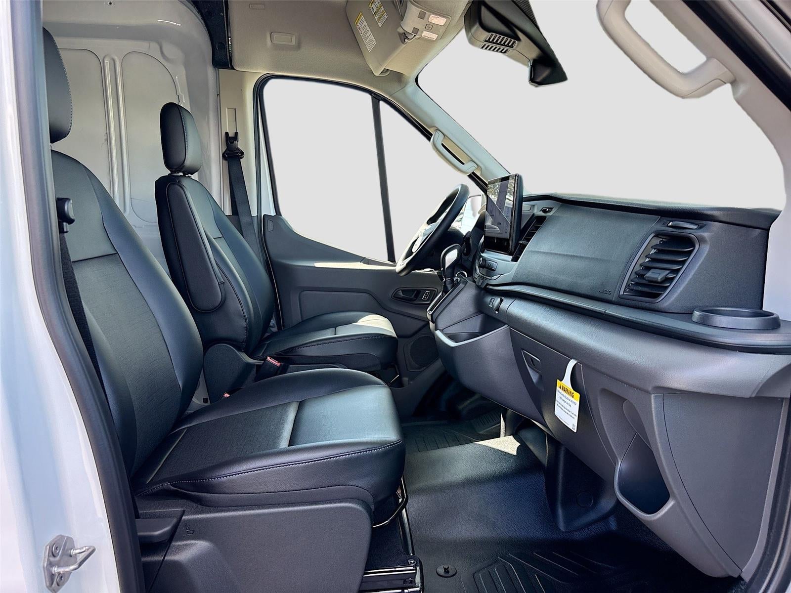 2026 Ford Transit Cargo Van T-250 148" Med Rf 9150 GVWR RWD