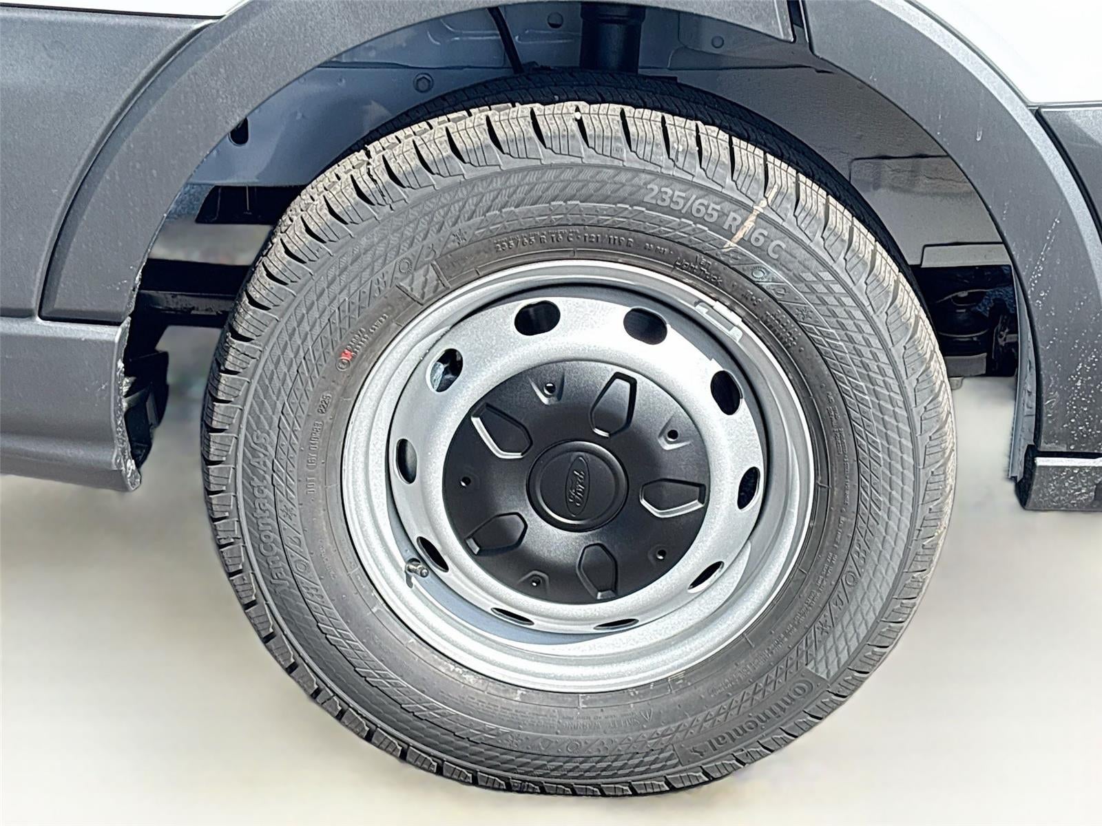 2026 Ford Transit Cargo Van T-250 148" Med Rf 9150 GVWR RWD