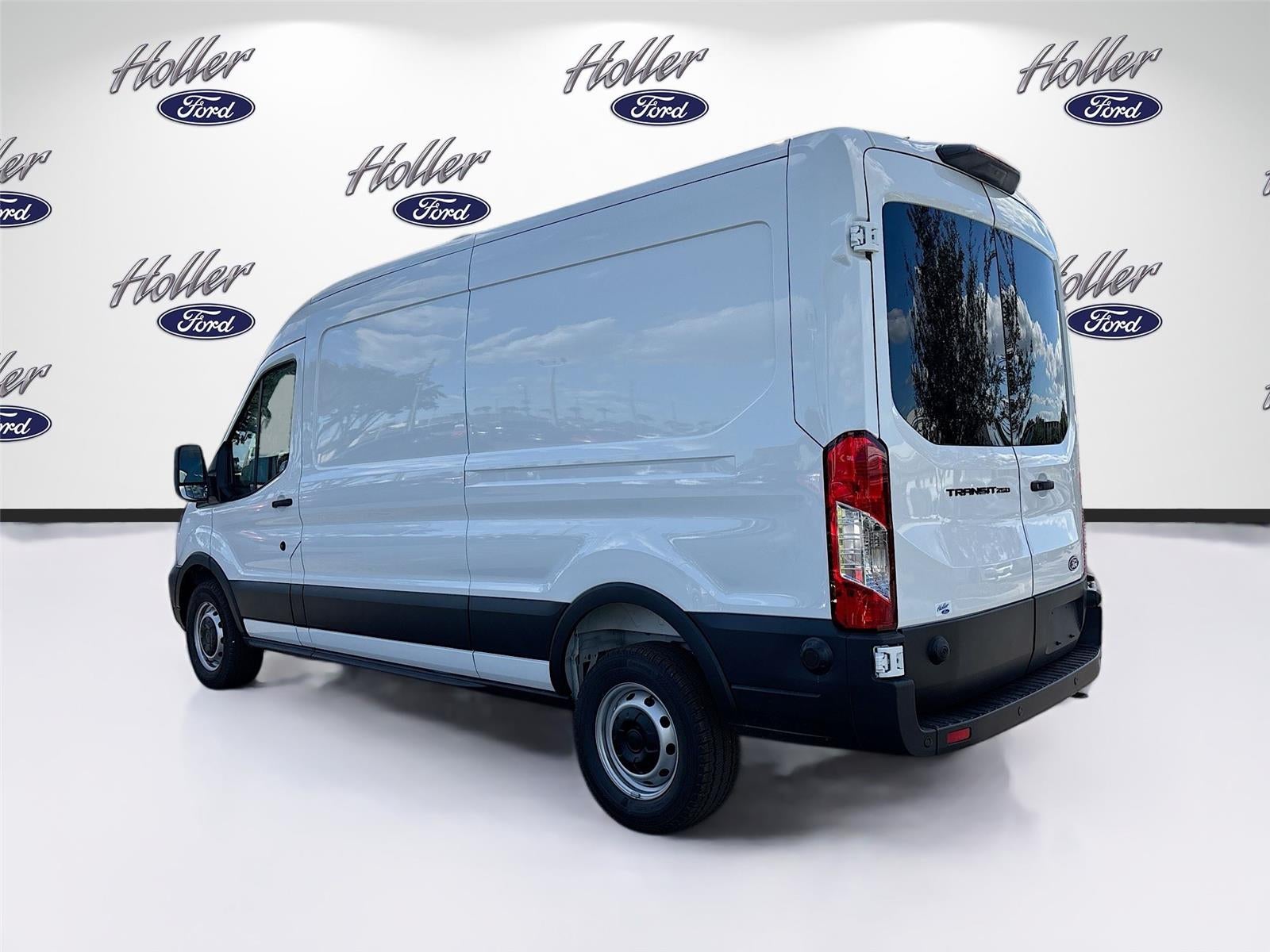 2026 Ford Transit Cargo Van T-250 148" Med Rf 9150 GVWR RWD