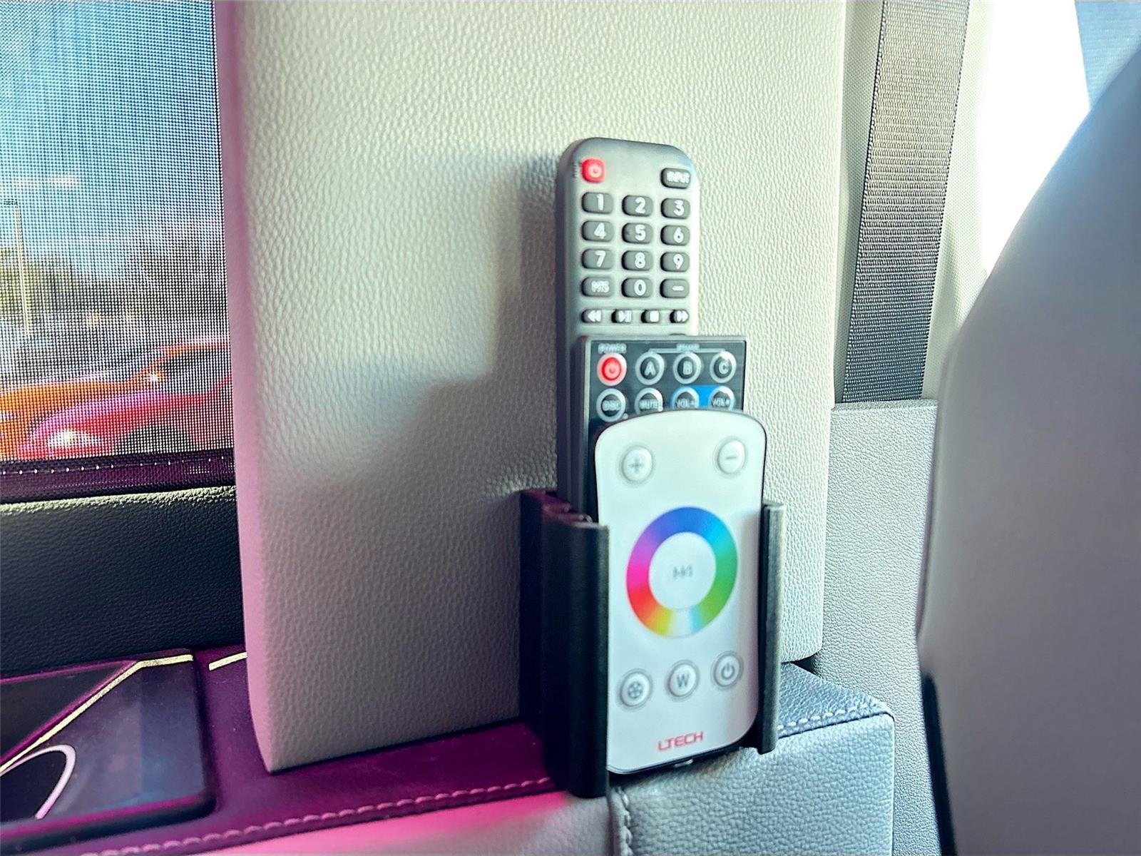 2025 Ford Transit Cargo Van T-250 148" Med Rf 9070 GVWR AWD