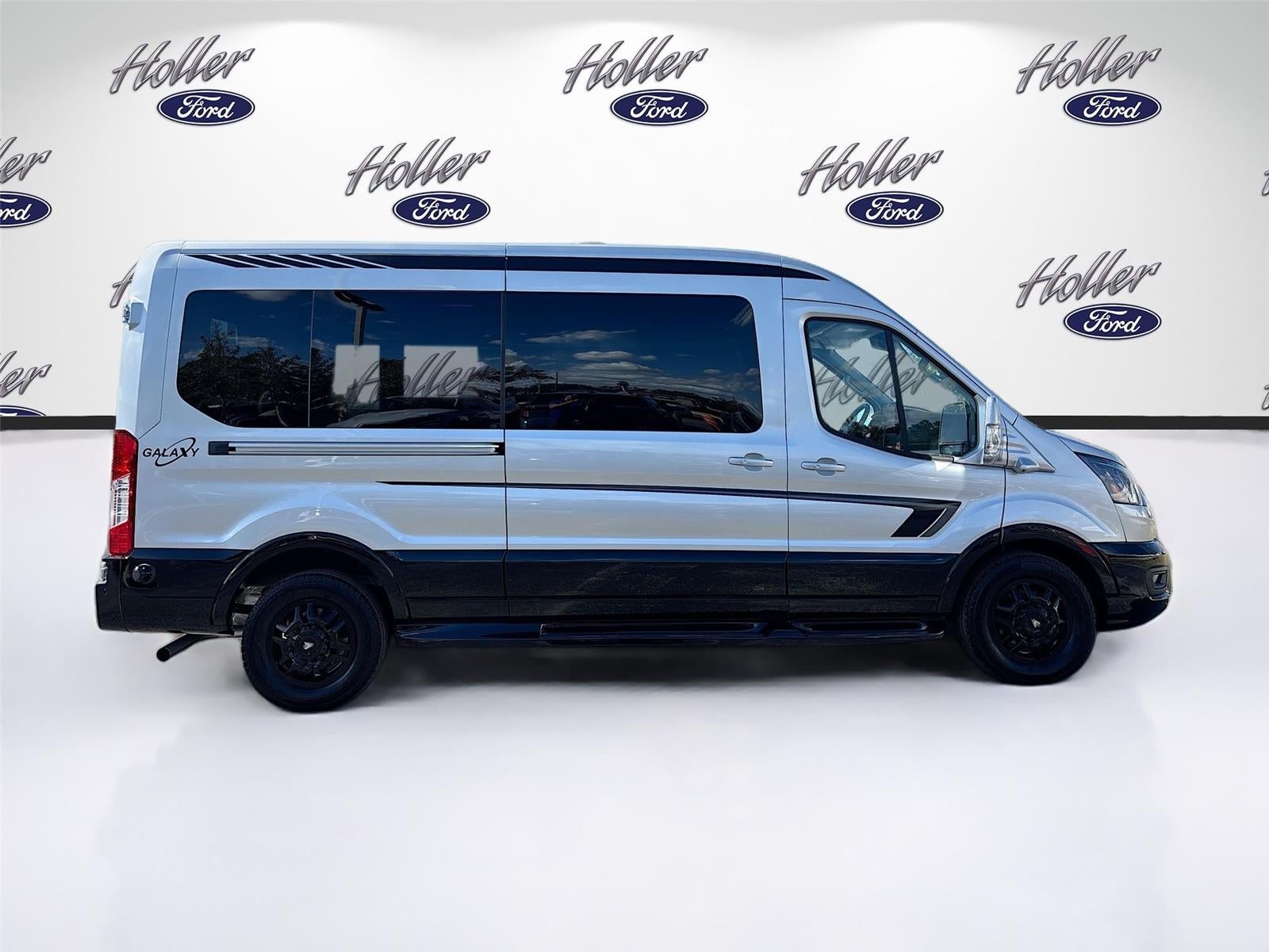 2025 Ford Transit Cargo Van T-250 148" Med Rf 9070 GVWR AWD