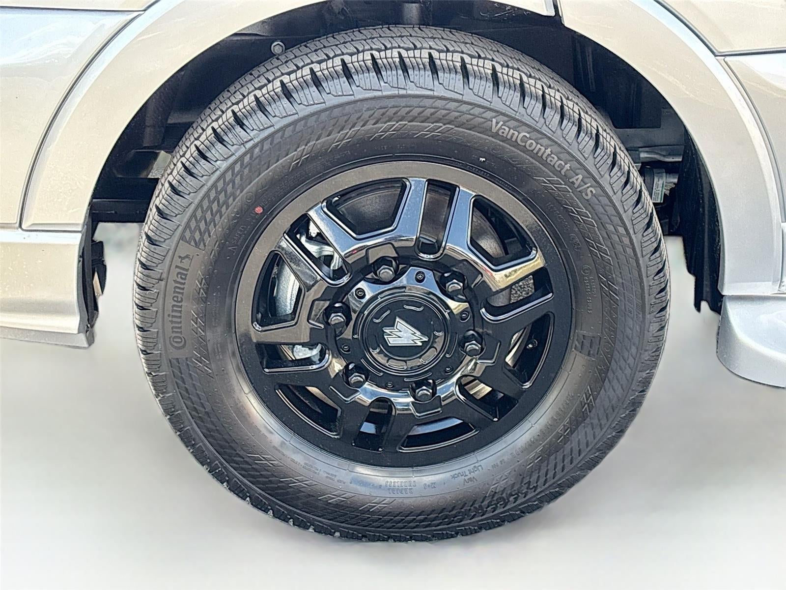 2025 Ford Transit Cargo Van T-250 148" Med Rf 9070 GVWR AWD