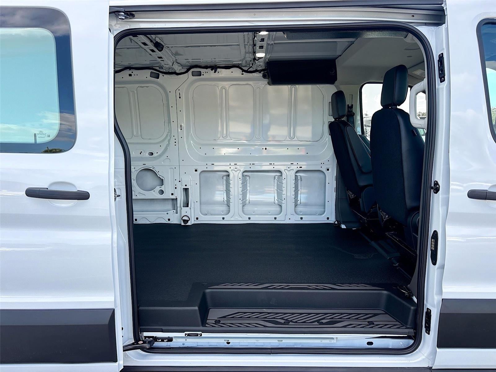 2026 Ford Transit Cargo Van T-350 130" Low Rf 9500 GVWR RWD