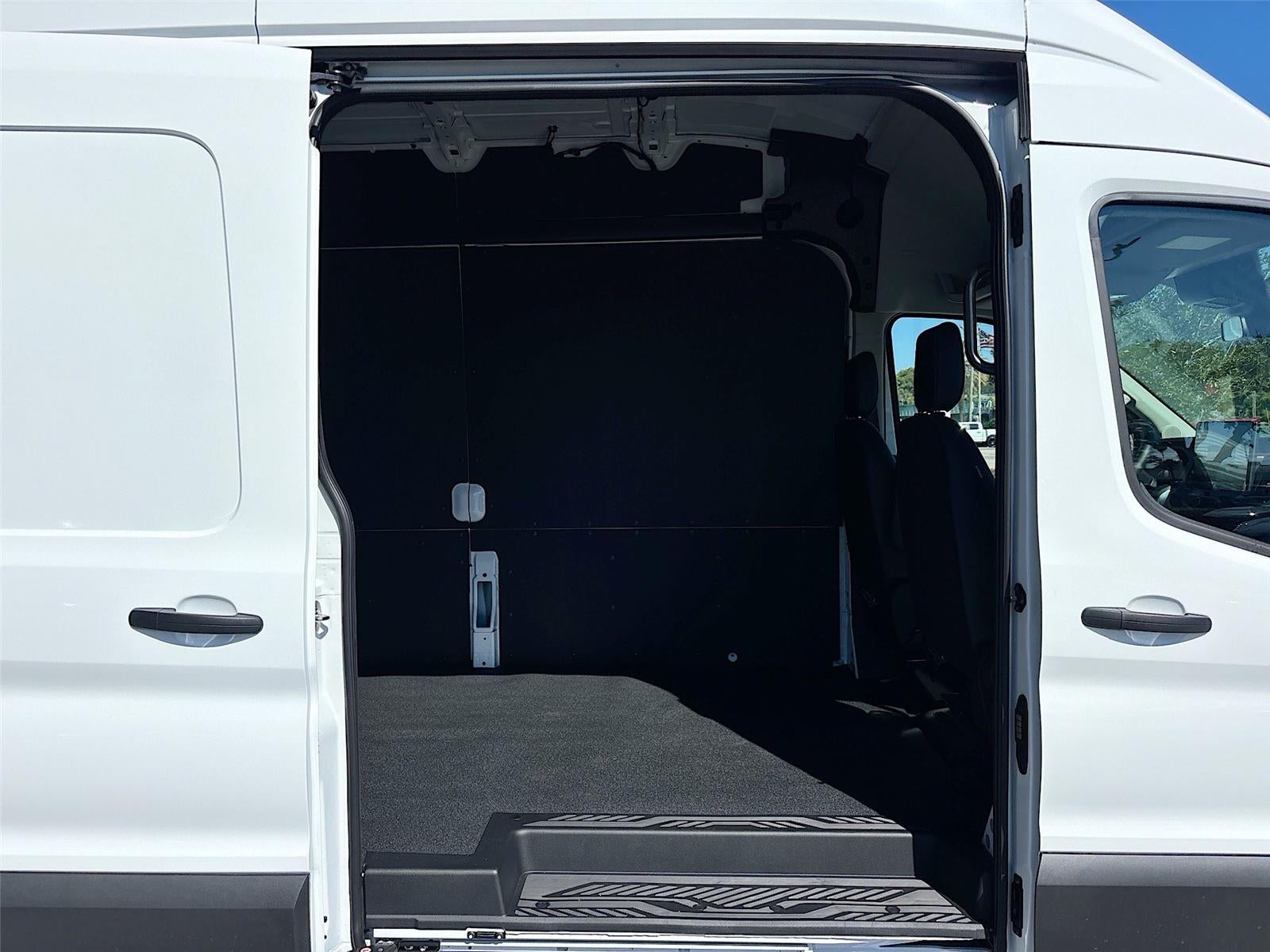 2026 Ford Transit Cargo Van T-350 148" EL Hi Rf 9500 GVWR RWD