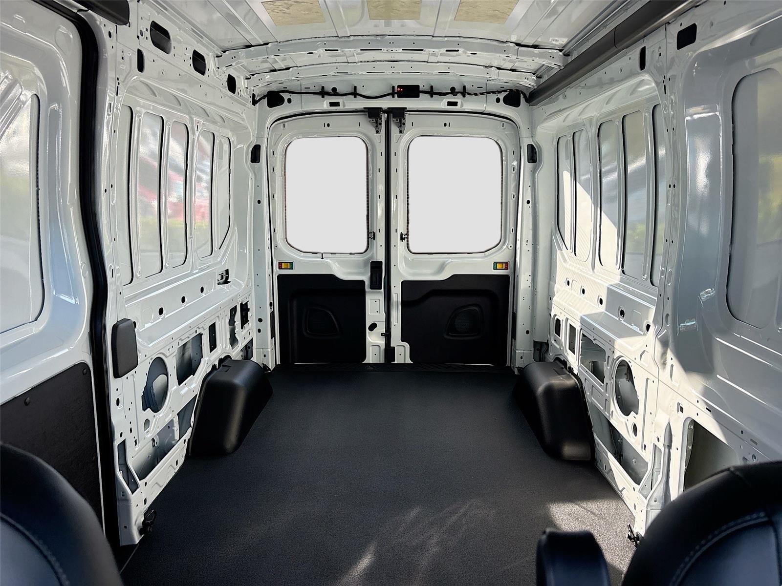 2026 Ford Transit Cargo Van T-350 148" Med Rf 9500 GVWR RWD