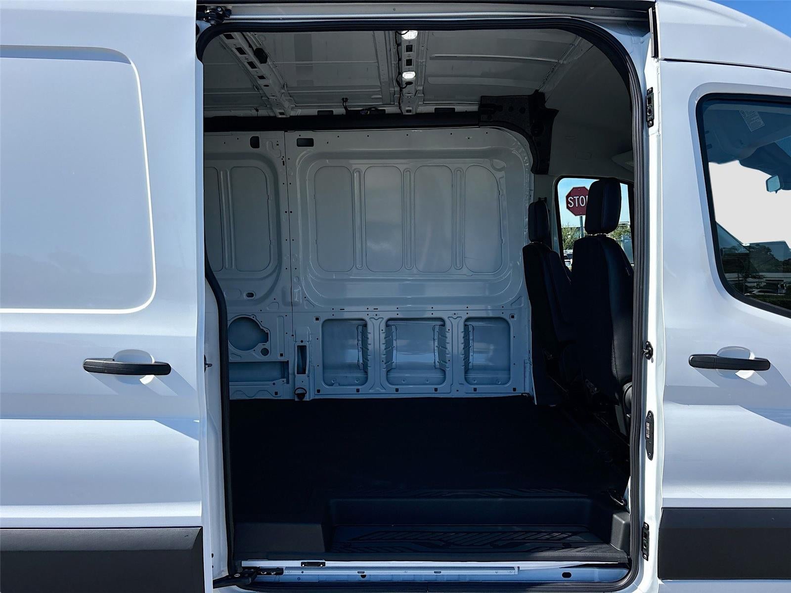 2026 Ford Transit Cargo Van T-350 148" Med Rf 9500 GVWR RWD