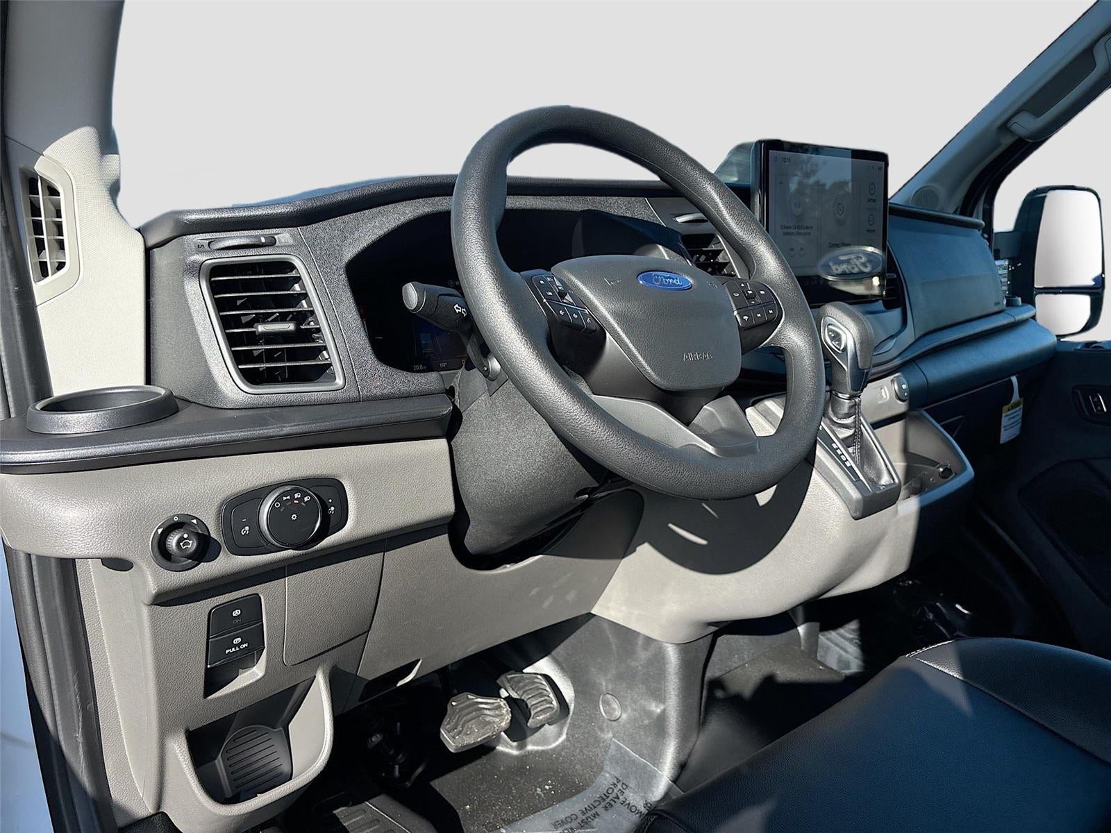 2026 Ford Transit Cargo Van T-350 148" Med Rf 9500 GVWR RWD