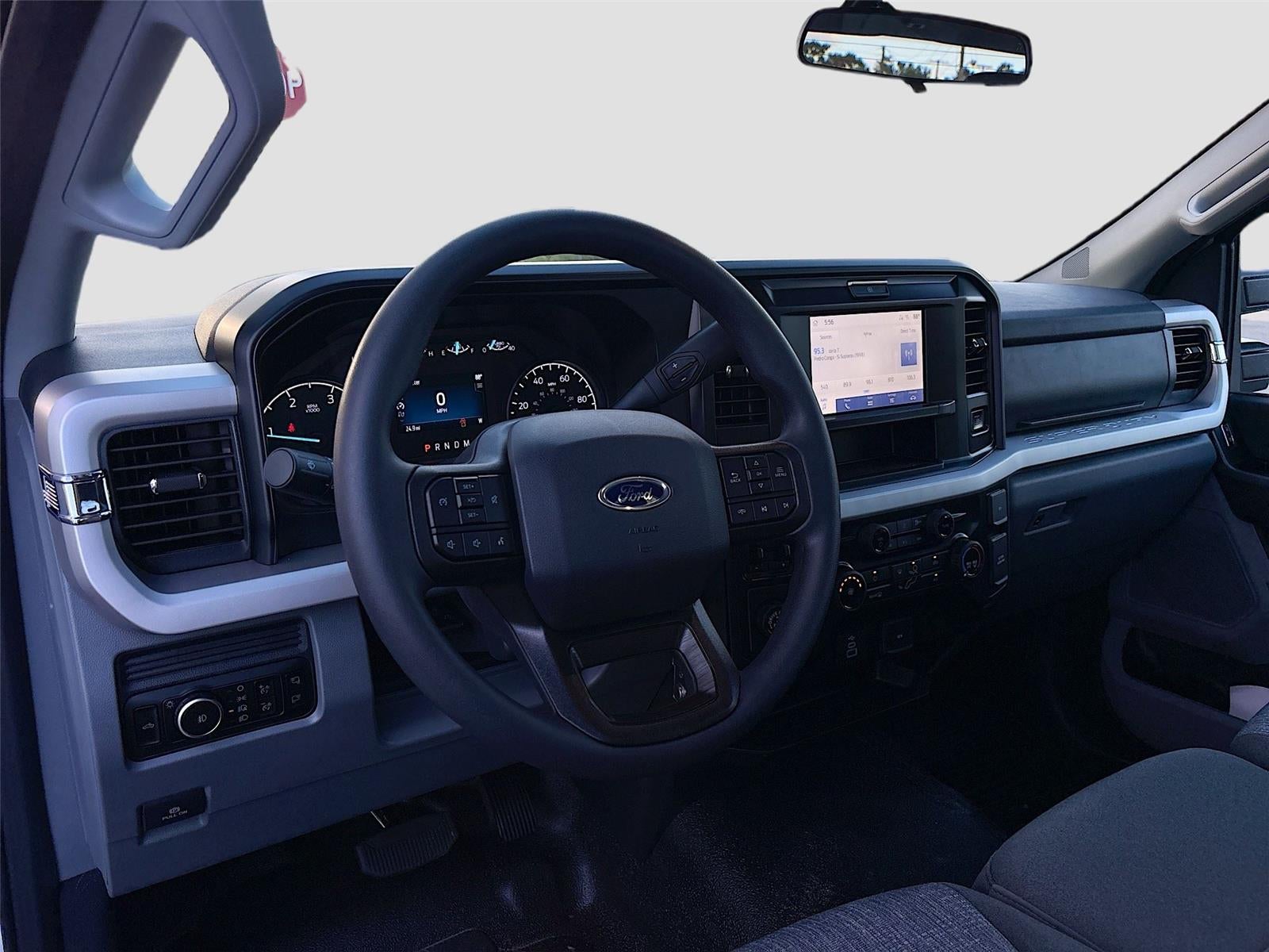 2026 Ford Super Duty F-350 SRW XLT