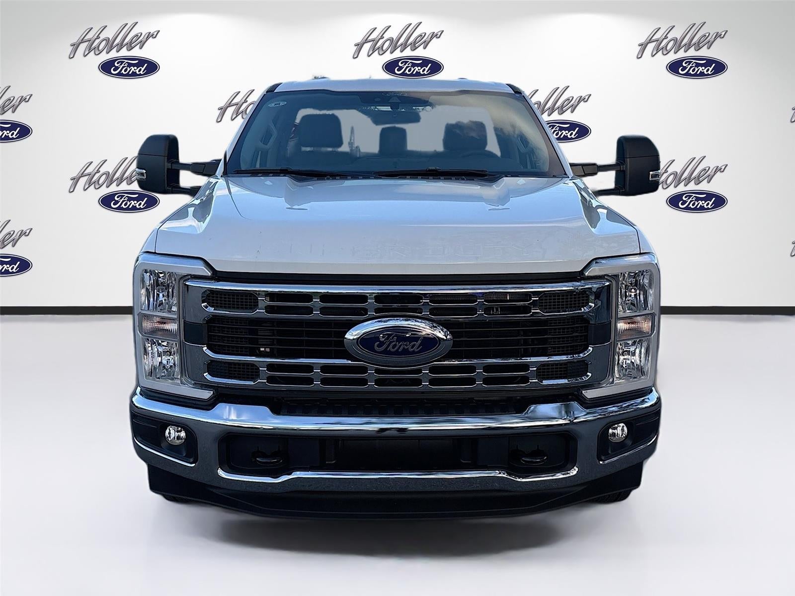 2026 Ford Super Duty F-350 SRW XLT