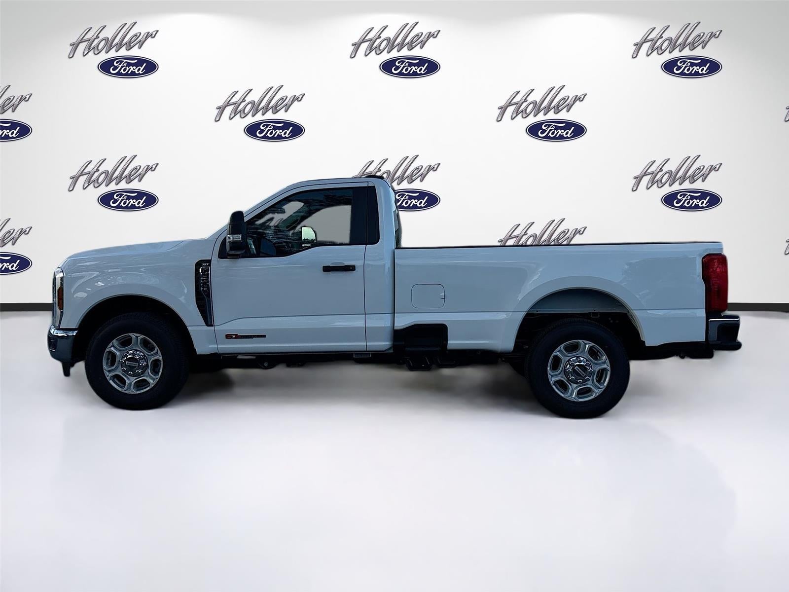 2026 Ford Super Duty F-350 SRW XLT