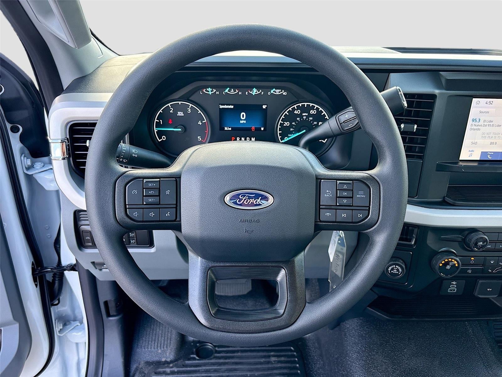 2026 Ford Super Duty F-350 SRW XL