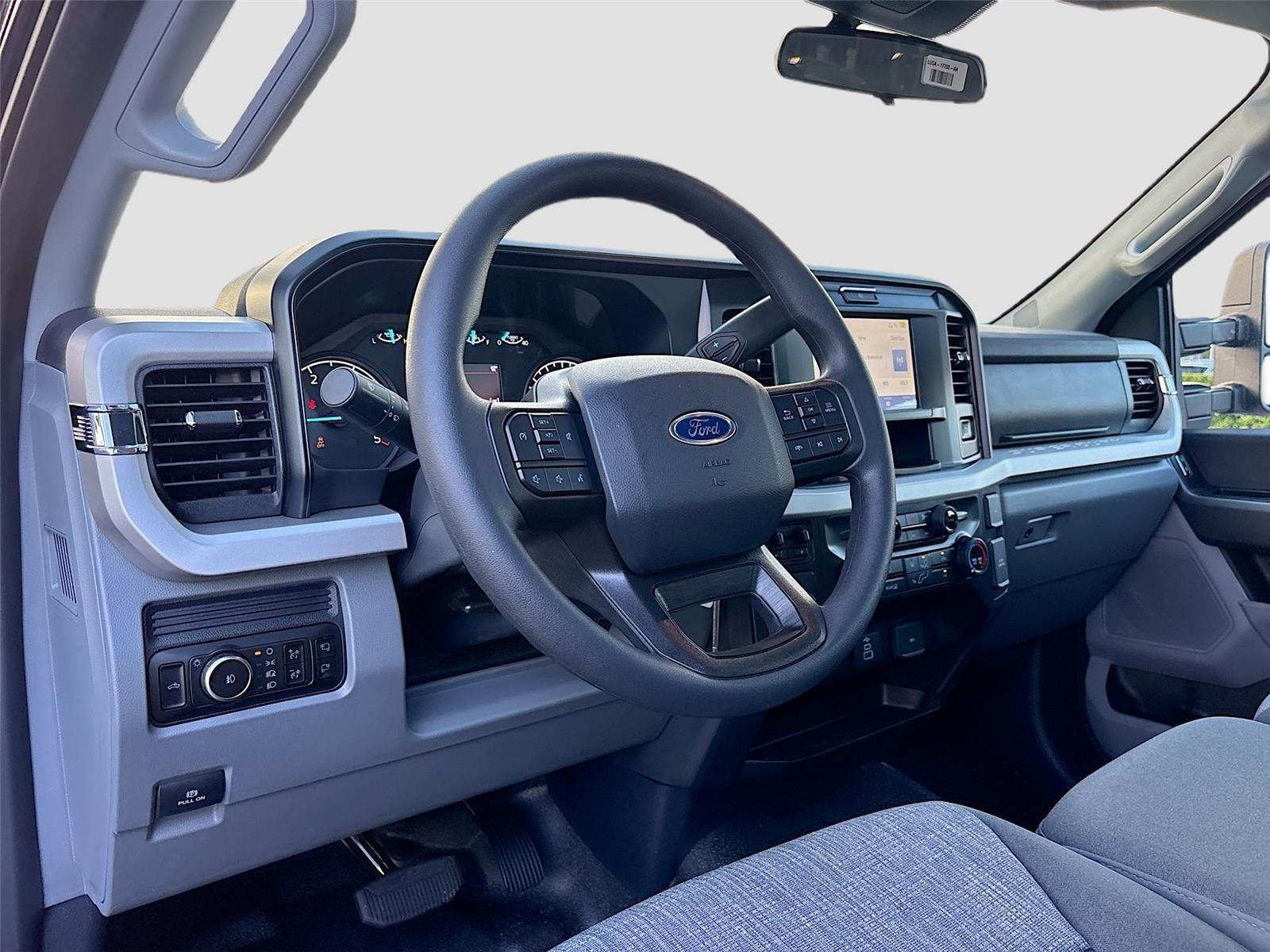 2026 Ford Super Duty F-350 SRW XLT