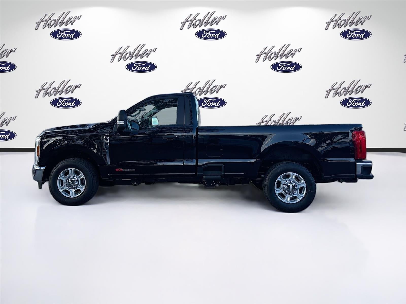 2026 Ford Super Duty F-350 SRW XLT