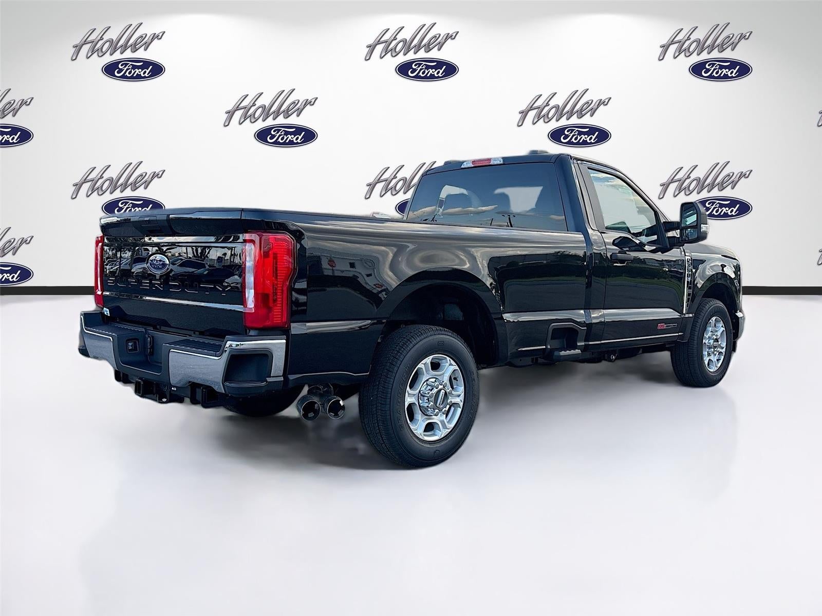 2026 Ford Super Duty F-350 SRW XLT