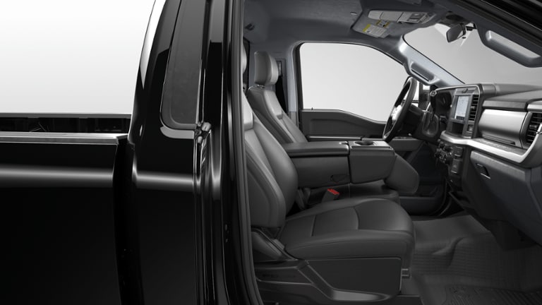 2026 Ford Super Duty F-350 SRW XLT